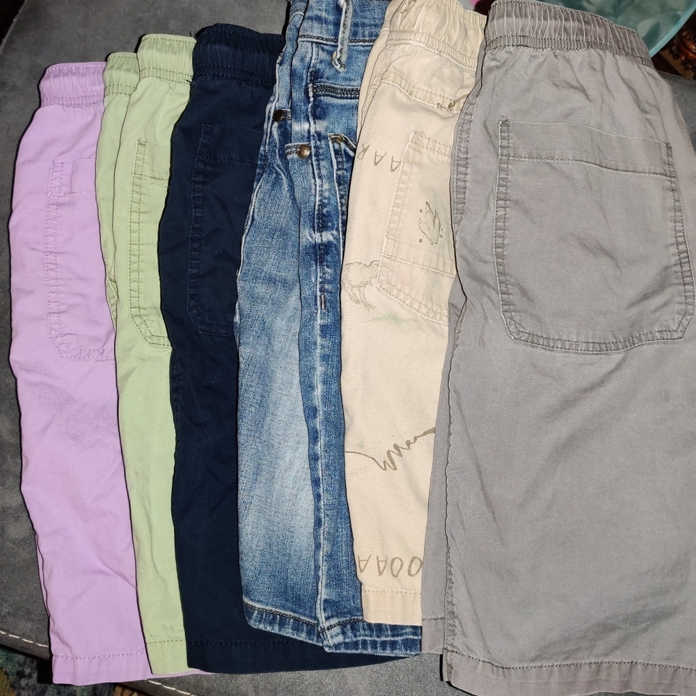 Bundle of 6 Boys youth Shorts size 12/14 and 16